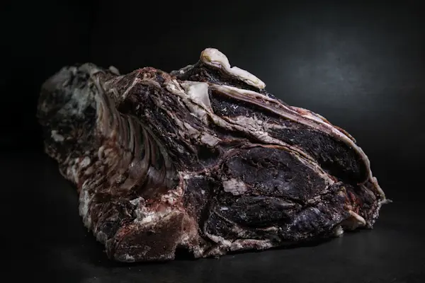 (Dry Aged) Lombo 8 Coste Con Filetto (Testa Di Filetto Fresca A Parte) di Razza Pezzata Rossa Italiana 24/30 Kg